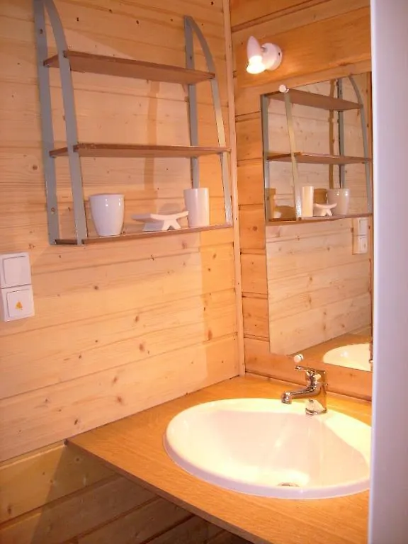 Gite Meuble Les Centaurees Saint-Martin-en-Vercors 0*,  فرنسا